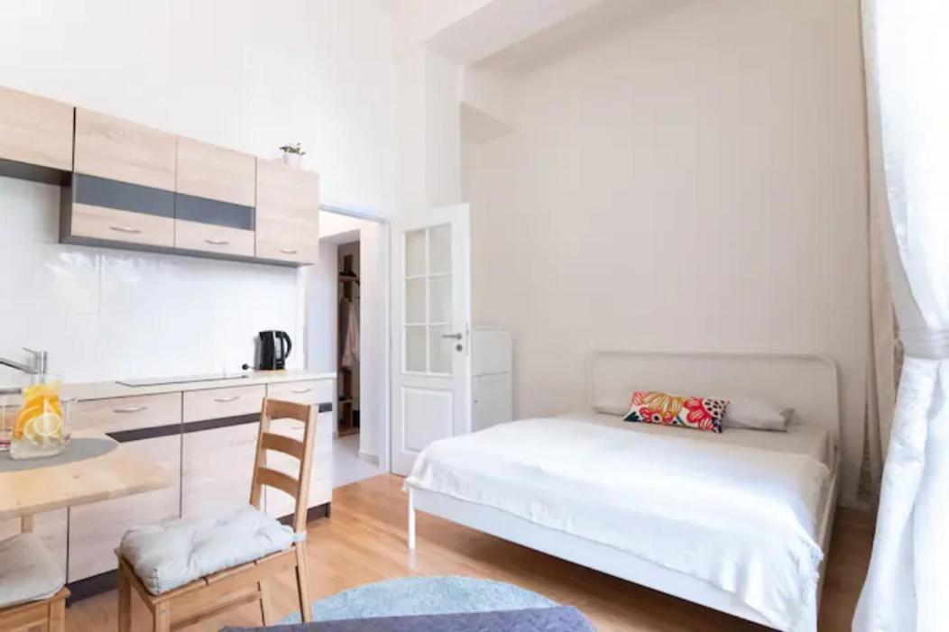 Favorite Apartment In The Center Of Prague 1 Kültér fotó