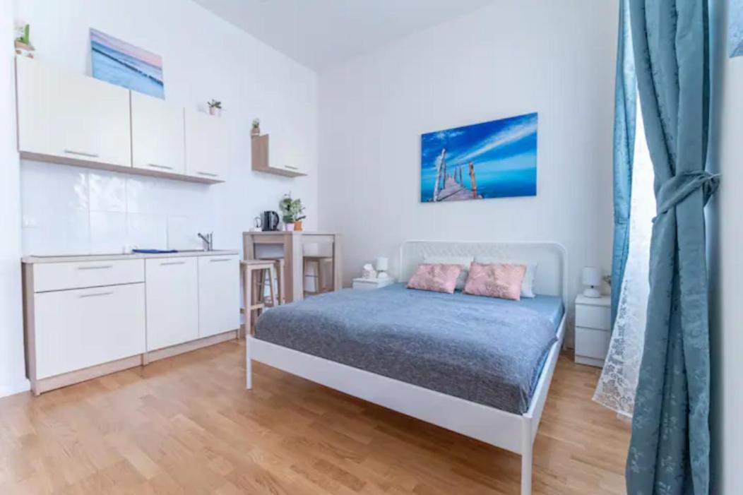 Favorite Apartment In The Center Of Prague 1 Kültér fotó